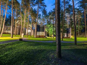 Фото номера Двухместный номер с 2 отдельными кроватями и террасой Отель TonyResort г. Тракай 3